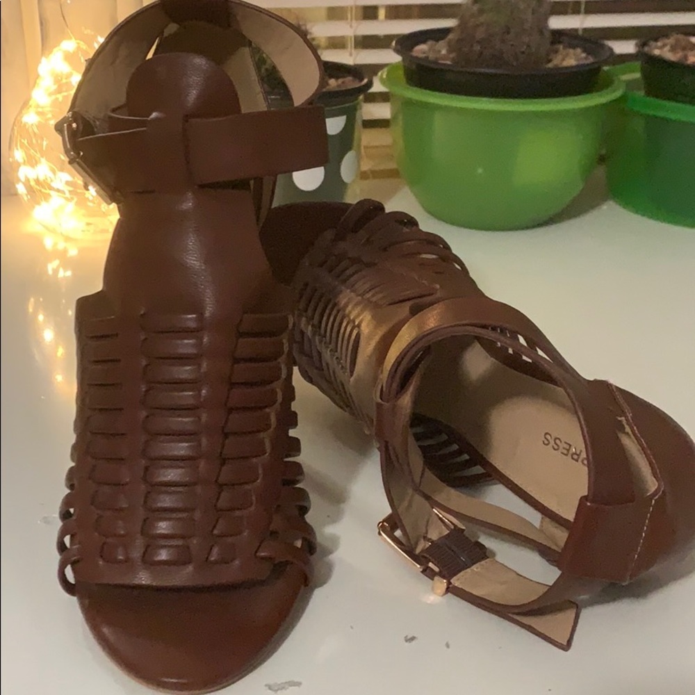 Express heels - Picture 3 of 5